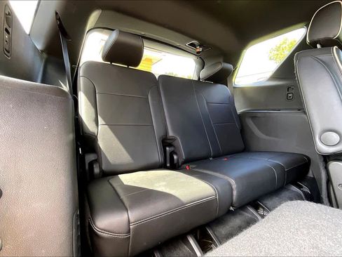 Certified 2022 Chevrolet Traverse Premier image 26