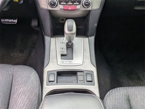 Used 2011 Subaru Outback 2.5i Premium image 22