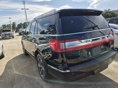 Used 2019 Lincoln Navigator Reserve w/ Cargo Package AWD/4WD image 4