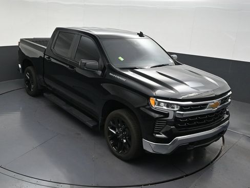 Used 2024 Chevrolet Silverado 1500 LT AWD/4WD image 22
