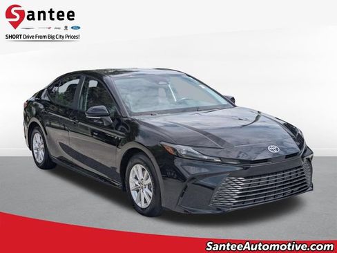 Used 2025 Toyota Camry LE FWD image 1