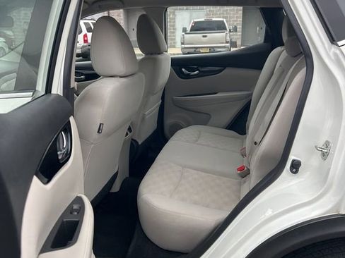 Used 2019 Nissan Rogue Sport SV w/ Technology Package image 8