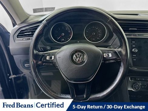Used 2018 Volkswagen Tiguan SE image 12