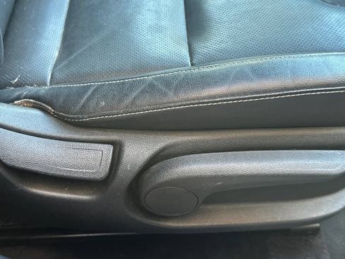 Used 2017 Kia Niro Touring FWD image 23