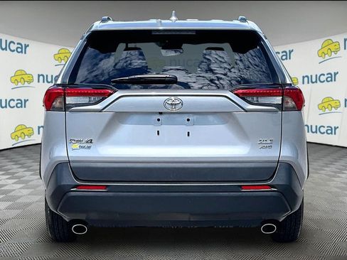 Used 2025 Toyota RAV4 XLE AWD/4WD image 5