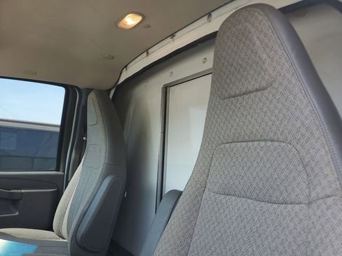 Used 2021 Chevrolet Express 3500 w/ Power Convenience Package RWD image 9