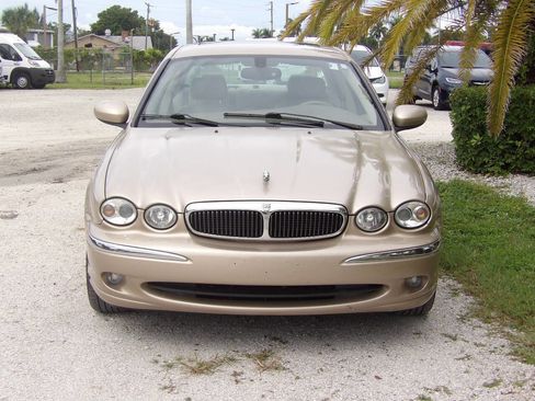 Used 2003 Jaguar X-TYPE 2.5 image 12