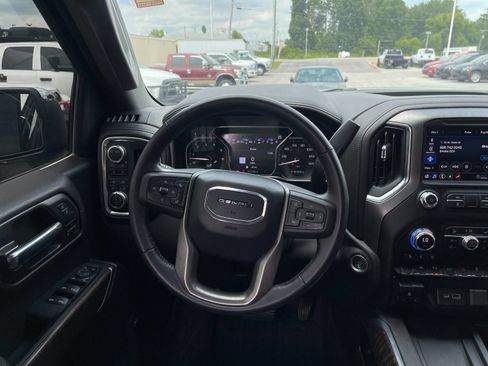 Used 2022 GMC Sierra 1500 Denali w/ Denali Reserve Package AWD/4WD image 16