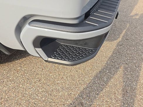 Used 2024 GMC Sierra 1500 Elevation w/ Preferred Package image 34