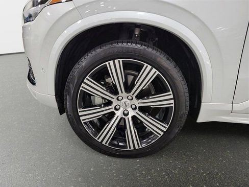 Used 2025 Volvo XC90 B6 Ultra AWD/4WD image 27