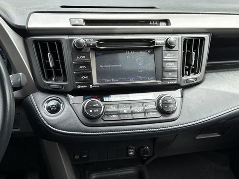 Used 2018 Toyota RAV4 XLE w/ Plus Extra Value Package AWD/4WD image 9