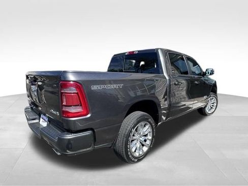 Used 2023 RAM 1500 Laramie AWD/4WD image 5