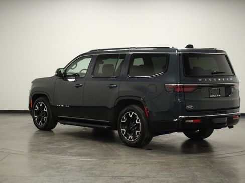 Used 2025 Jeep Wagoneer Series III image 6
