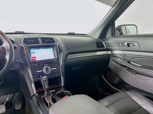 Used 2017 Ford Explorer Sport w/ Equipment Group 401A AWD/4WD image 20
