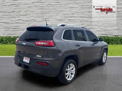 Used 2018 Jeep Cherokee Latitude Plus w/ Cold Weather Group image 5