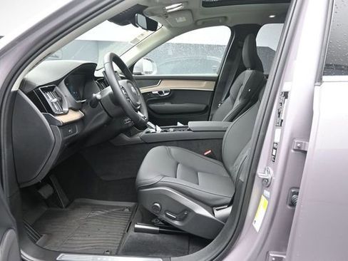 New 2026 Volvo XC90 B6 Plus w/ Protection Package AWD/4WD image 17