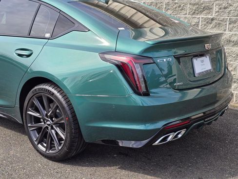 New 2026 Cadillac CT5 V w/ Platinum Package image 7