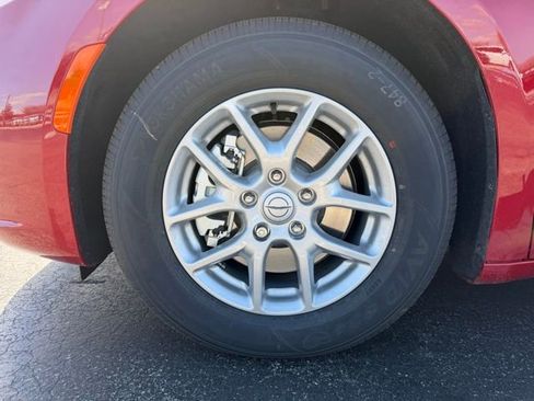 New 2026 Chrysler Pacifica Select image 7