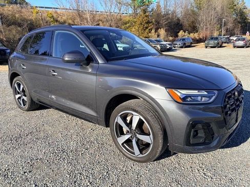 Certified 2022 Audi Q5 2.0T Premium Plus w/ Premium Plus Package AWD/4WD image 3