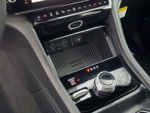 New 2026 Jeep Grand Cherokee Limited AWD/4WD image 12