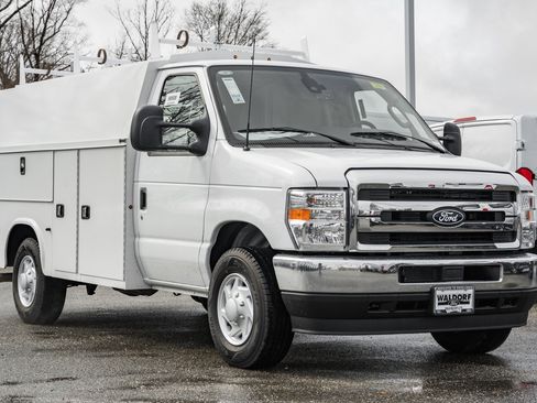 New 2026 Ford E-350 and Econoline 350 Super Duty w/ Power Equipment Group RWD image 1