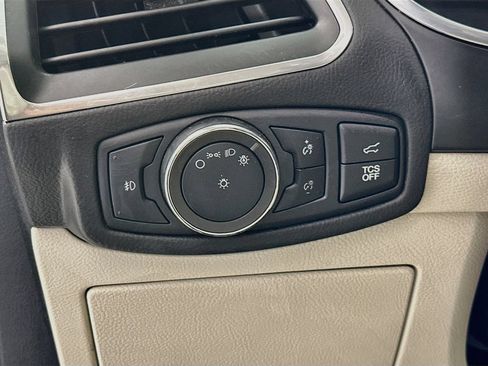 Used 2021 Ford Edge Titanium FWD image 10