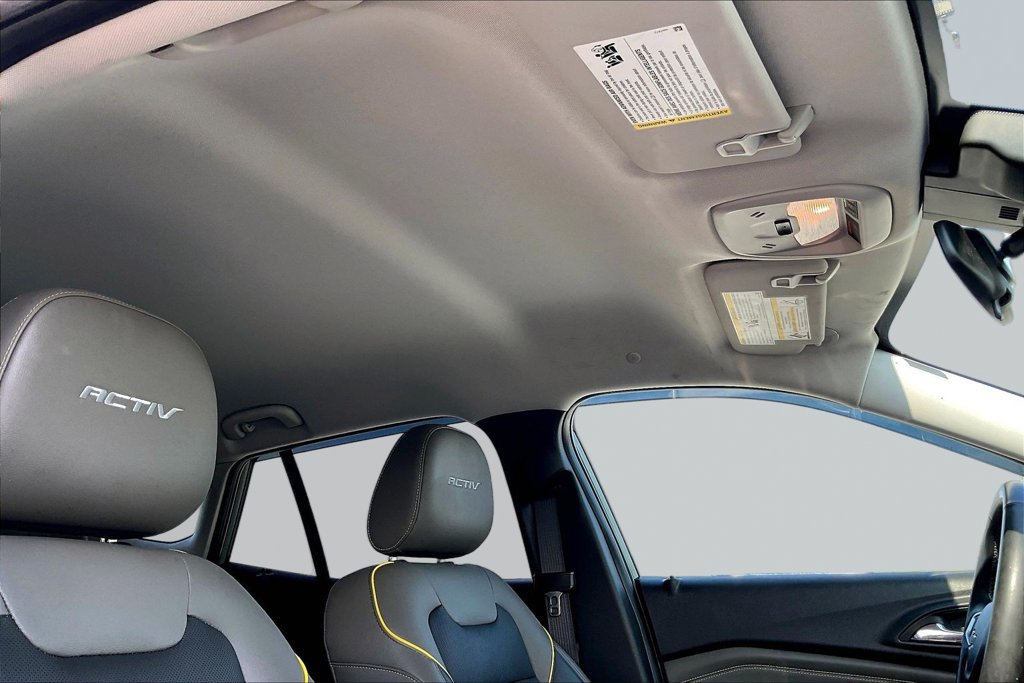 Used 2025 Chevrolet Trax ACTIV w/ Driver Confidence Package FWD image 30