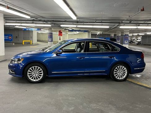 Used 2017 Volkswagen Passat 1.8T SE image 30