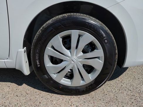 Used 2025 Nissan Versa S w/ Trunk Package FWD image 11
