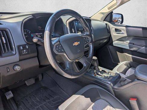 Used 2021 Chevrolet Colorado Z71 w/ Safety Package RWD image 9