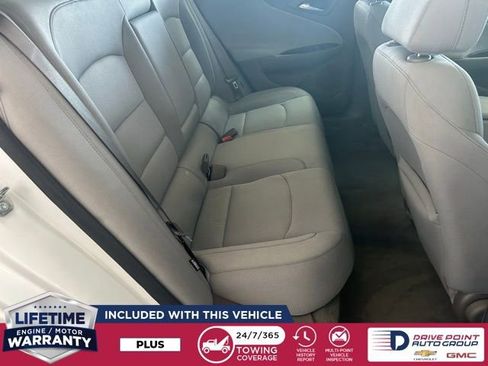 Used 2024 Chevrolet Malibu LT image 36