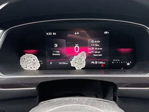 Certified 2024 Volkswagen Tiguan SE R-Line image 14