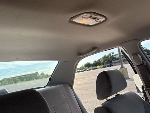 Used 2003 MAZDA Protege FWD image 26