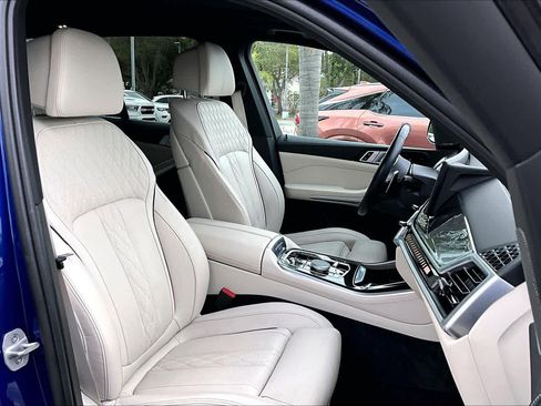 Used 2024 BMW X5 M60i image 8