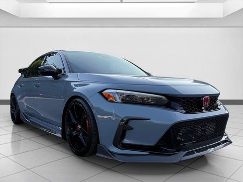 Used 2024 Honda Civic Type R image 7
