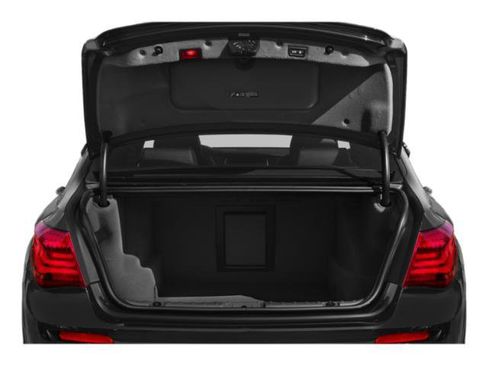 Used 2015 BMW 750Li image 12