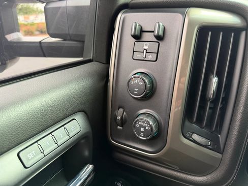 Used 2018 Chevrolet Silverado 3500 High Country w/ Duramax Plus Package AWD/4WD image 27