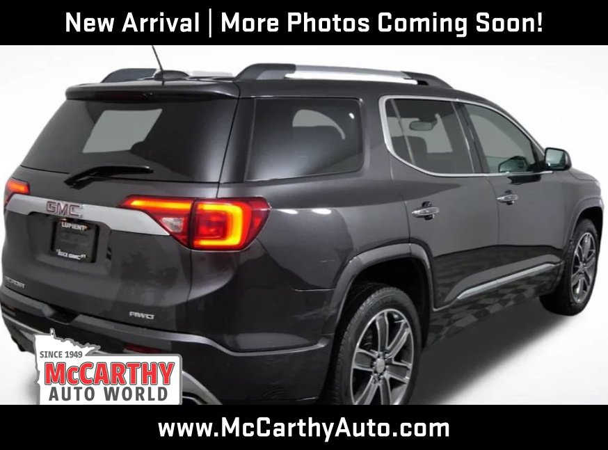 Used 2017 GMC Acadia Denali w/ Technology Package AWD/4WD image 5