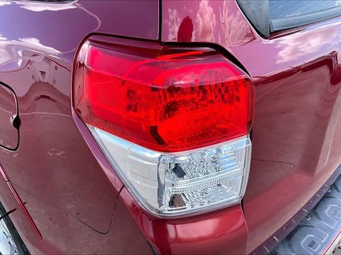 Used 2010 Toyota 4Runner SR5 RWD image 27