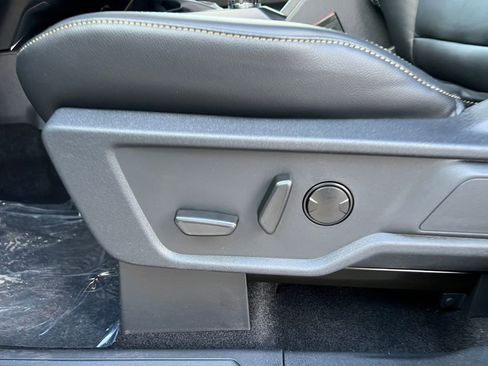 New 2025 Ford Bronco Badlands image 10