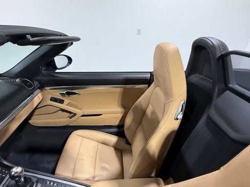Used 2022 Porsche 718 Boxster image 38