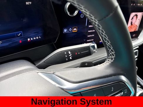Used 2025 Chevrolet Traverse LT AWD/4WD image 18