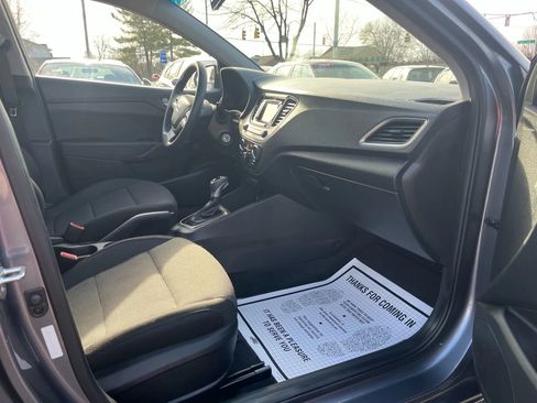 Used 2018 Hyundai Accent SE image 14