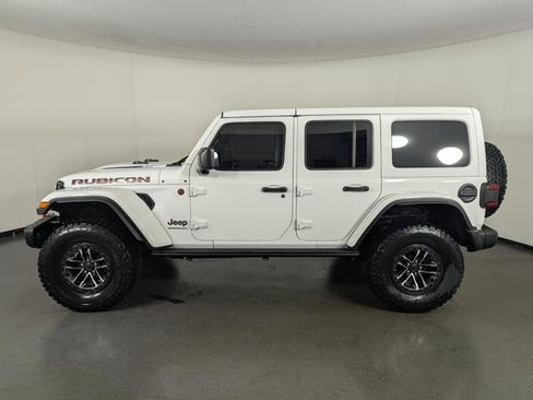 Used 2024 Jeep Wrangler Unlimited Rubicon image 5