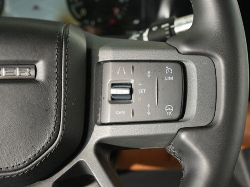 Used 2021 Land Rover Defender 110 X AWD/4WD image 31