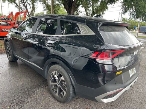 Used 2023 Kia Sportage EX FWD image 5