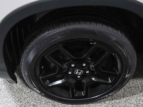 Used 2023 Honda Passport EX-L image 11