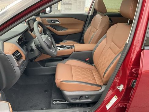 New 2026 Nissan Rogue Platinum w/ Platinum Premium Package image 11