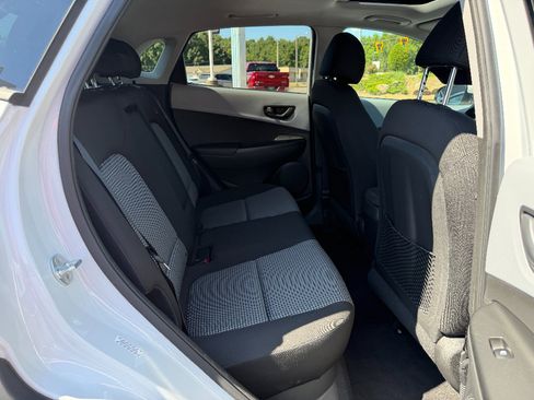 Used 2020 Hyundai Kona SEL Plus AWD/4WD image 14