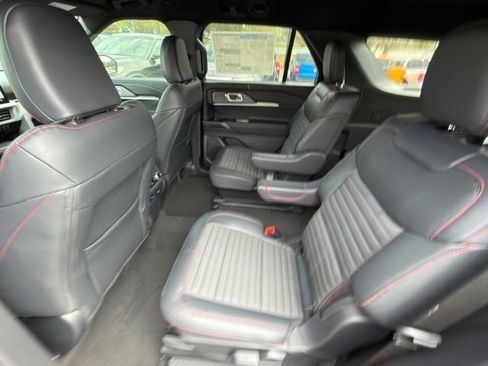 New 2026 Ford Explorer ST-Line w/ ST-Line Street Pack RWD image 10